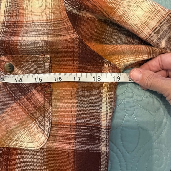 Carhartt Women’s Plaid Hooded Flannel Shirt Size XS - Picture 7 of 11